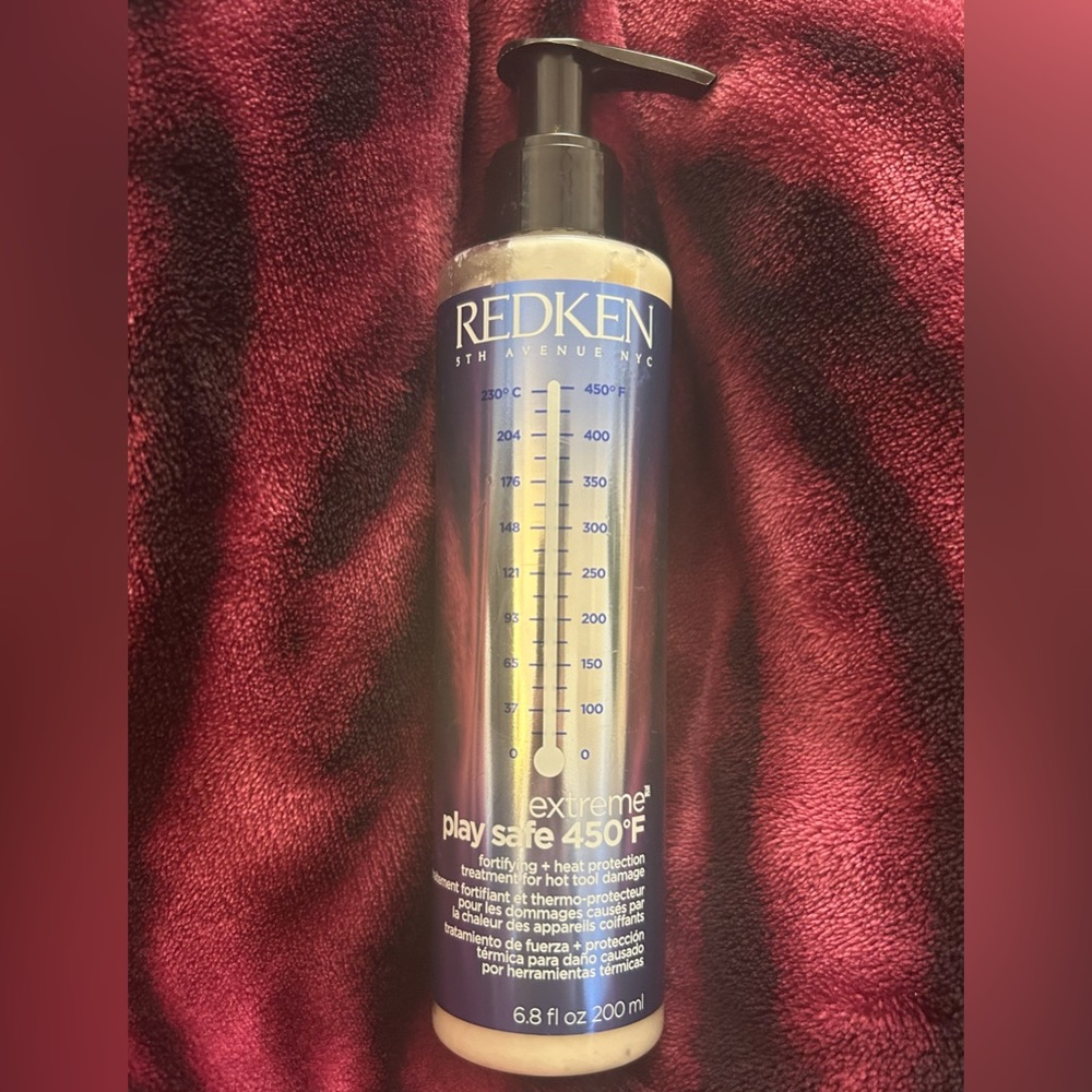 Redken extreme play safe heat protectant and treatment